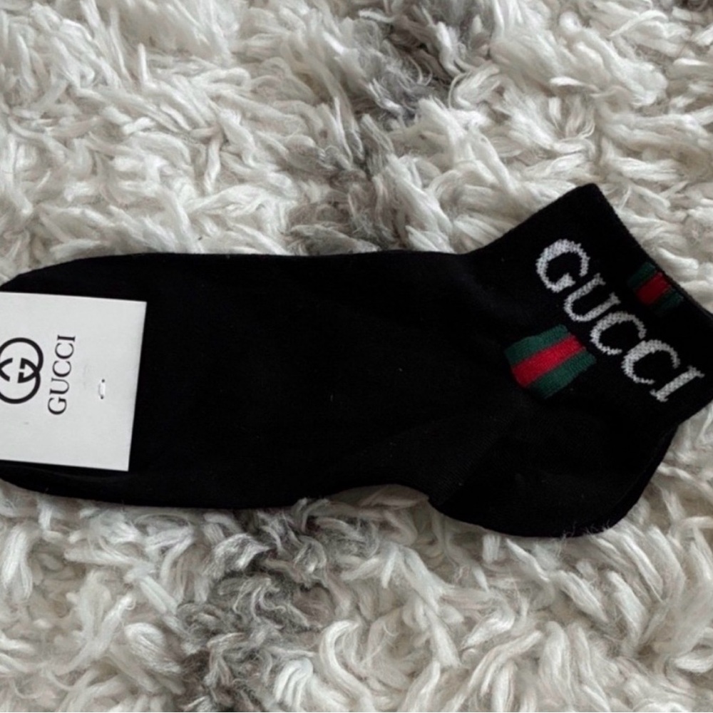 Gucci Black Socks with Signature Stripes - Picture 3 of 4